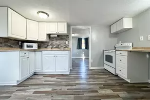 8301 Bennington Chapel Rd, Centerburg, OH 43011 - Photo 6