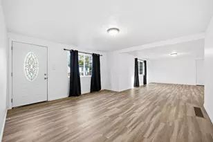 1830 Winding Hollow Dr, Columbus, OH 43223 - Photo 8