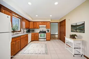 3701 Reed Rd, Columbus, OH 43220 - Photo 14