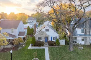 457 Guernsey Ave, Columbus, OH 43204 - Photo 1