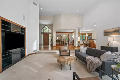 3055 Carriage Lane, Columbus, OH 43221 - Photo 10