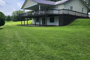 920 Hanna Ln, Londonderry, OH 45647 - Photo 4