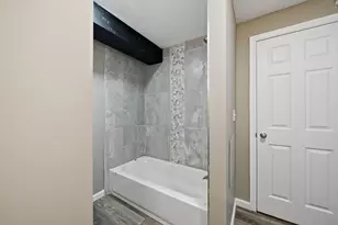 1637 S James Rd, Columbus, OH 43227 - Photo 46