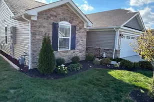 2393 McClouds Square, Marysville, OH 43040 - Photo 2