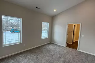 517 E Chillicothe Ave, Bellefontaine, OH 43311 - Photo 4