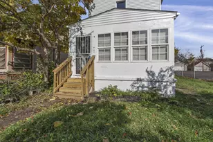 292 E Barthman Ave, Columbus, OH 43207 - Photo 6