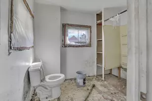 292 E Barthman Ave, Columbus, OH 43207 - Photo 24