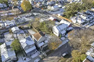 565 E Mithoff St, Columbus, OH 43206 - Photo 1