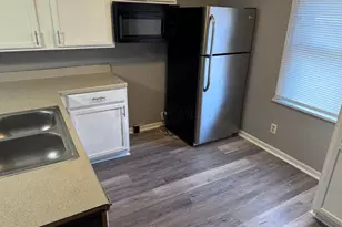 349 S Eureka Ave, Columbus, OH 43204 - Photo 8