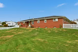 310 Elm St, Duncan Falls, OH 43734 - Photo 8