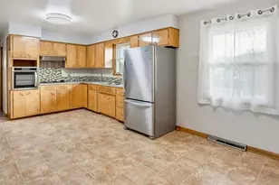 310 Elm St, Duncan Falls, OH 43734 - Photo 18