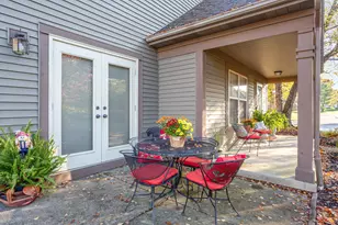 7758 Redman Ln, Reynoldsburg, OH 43068 - Photo 2