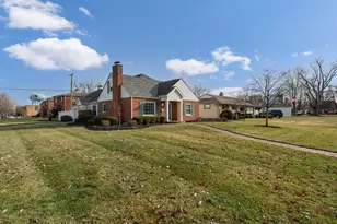 3106 Somerford Rd, Columbus, OH 43221 - Photo 6