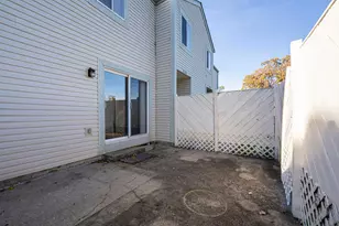 5268 Captains Ct, Columbus, OH 43220 - Photo 4