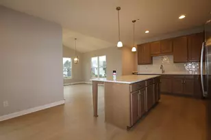 1056 Quarry Oak Dr, Grove City, OH 43123 - Photo 4