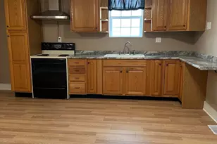 442 Edwards St, Ada, OH 45810 - Photo 4