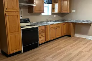 442 Edwards St, Ada, OH 45810 - Photo 4