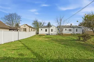 1689 E Kossuth St, Columbus, OH 43206 - Photo 18