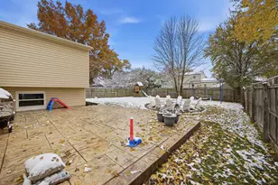 2051 Tuckaway Ct, Columbus, OH 43228 - Photo 4