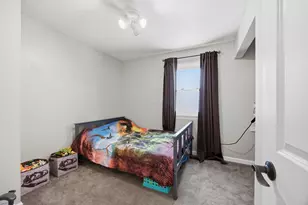 2051 Tuckaway Ct, Columbus, OH 43228 - Photo 22