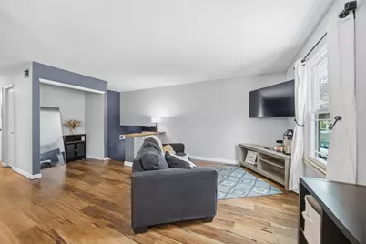 2051 Tuckaway Court, Columbus, OH 43228 - Photo 10