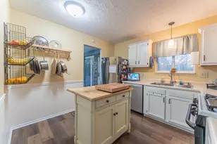 3854 Deer Knoll Dr, Columbus, OH 43230 - Photo 12