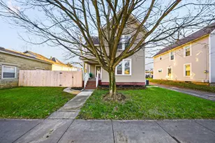 351 W William St, Delaware, OH 43015 - Photo 2