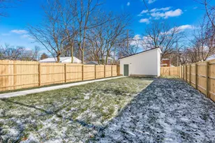 172 Whitethorne Ave, Columbus, OH 43223 - Photo 30