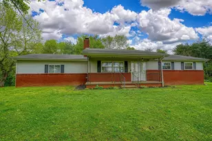 627 Russ Rd, Jackson, OH 45640 - Photo 8