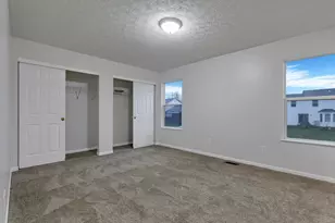 1124 Barlowe Run Dr, Blacklick, OH 43004 - Photo 38