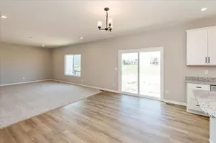 1096 Greenfield Dr, Marysville, OH 43040 - Photo 12