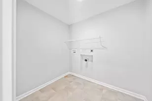 302 Honeysuckle St, South Bloomfield, OH 43103 - Photo 46