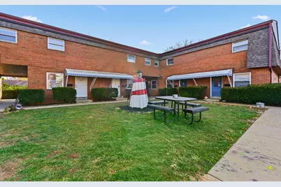 4637 Hilton Avenue, Columbus, OH 43228 - Photo 8