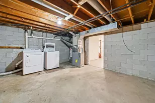 4637 Hilton Ave, Columbus, OH 43228 - Photo 52