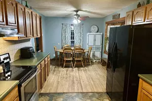 185 Adams St, Corning, OH 43730 - Photo 8