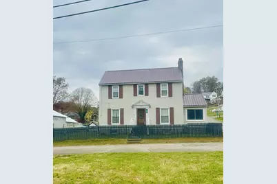 185 Adams Street, Corning, OH 43730 - Photo 1