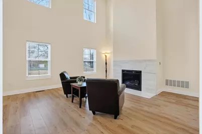 3832 Emmons Avenue, Columbus, OH 43219 - Photo 8