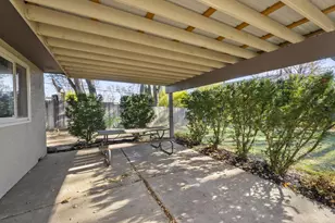 1171 Newbury Dr, Columbus, OH 43229 - Photo 32