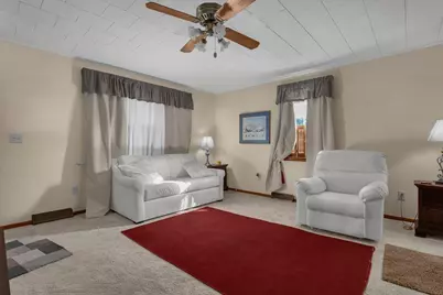 377 E Union Street, Circleville, OH 43113 - Photo 10