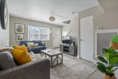 464 E Norwich Avenue #482 D, Columbus, OH 43201 - Photo 1