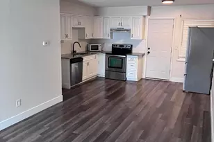 5732 Beechcroft Rd, Columbus, OH 43229 - Photo 4