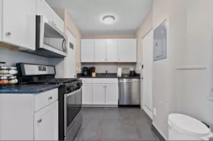 464 E Norwich Ave, Columbus, OH 43201 - Photo 4