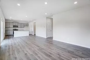 607 Eastman Ave, Lithopolis, OH 43136 - Photo 8