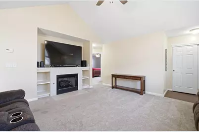 7845 Meadowlark Lane S, Reynoldsburg, OH 43068 - Photo 12