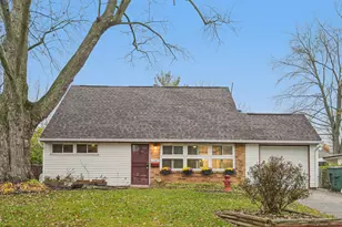 1563 Genoa Pl, Columbus, OH 43227 - Photo 4