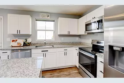 4297 Salt Spring Lane, Columbus, OH 43207 - Photo 10