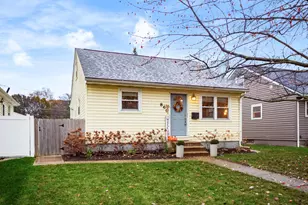 860 Palmer Rd, Columbus, OH 43212 - Photo 2