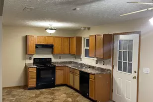 3724 Revolutionary Dr, Columbus, OH 43207 - Photo 2