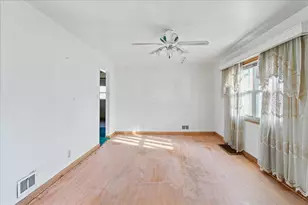 307 S Wheatland Ave, Columbus, OH 43204 - Photo 6