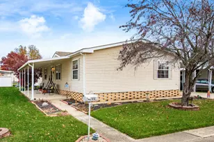 4344 Brett Ln, Columbus, OH 43207 - Photo 6